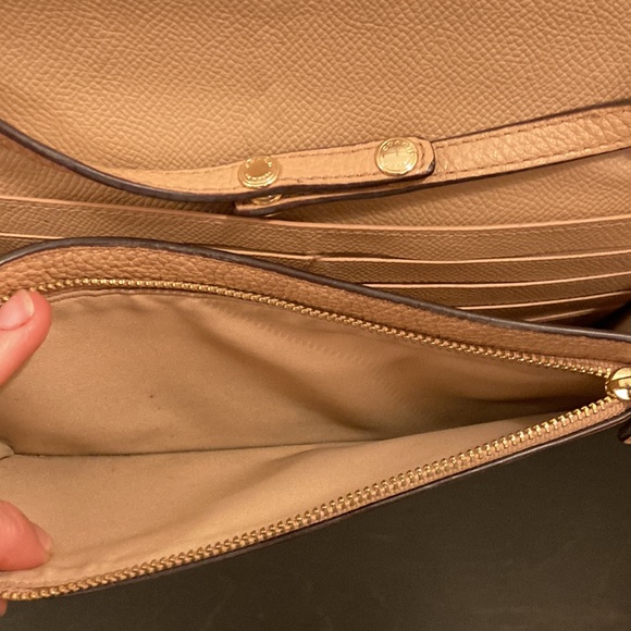 Coach vintage Anna fold over convertible crossbody in beige GVU some small stain - Picture 7 of 15